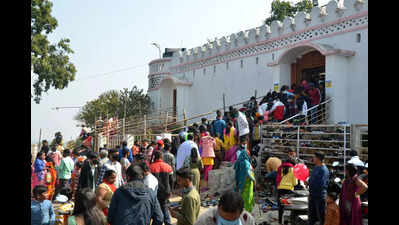 Ranchi Temples Gear Up for New Year: Crowd Management, Extended Hours, and Special Rituals