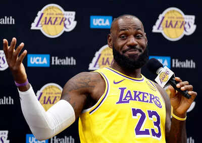 LeBron James fires bold message at Father Time ahead of 41st birthday after dominant Los Angeles Lakers win