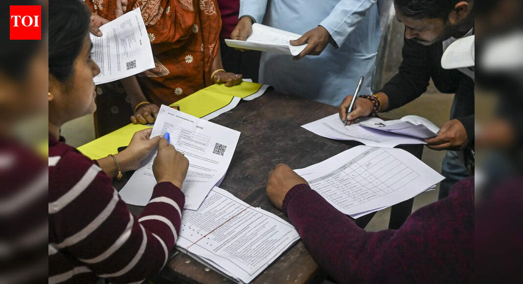 SIR chaos: Hearings continue in Bengal; elderly deaths, distress reported