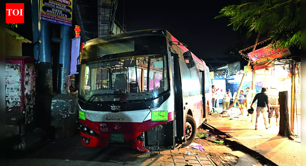 2 Mondays, a year apart: BEST bus taking U-turn mows down 4, injures 14 on footpath in Mumbai's Bhandup; driver suspended