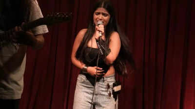 Prateeksha Srivastava performs in Delhi as part of India Tour 2025