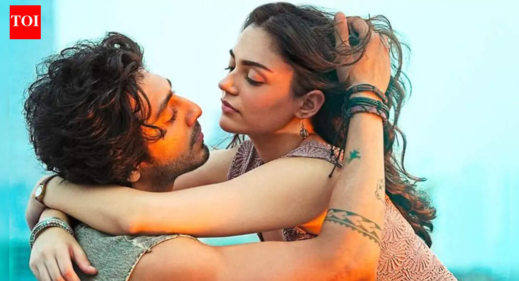 From ‘Saiyaara’ heartbreak to ‘FA9LA’ swagger and ‘Name Chale’ grit: Songs that turned 2025 into loudest viral soundtracks