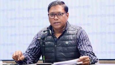 ‘Hasty’ SIR will cost democratic rights of poor, vulnerable sections: Congress' Sasikanth Senthil