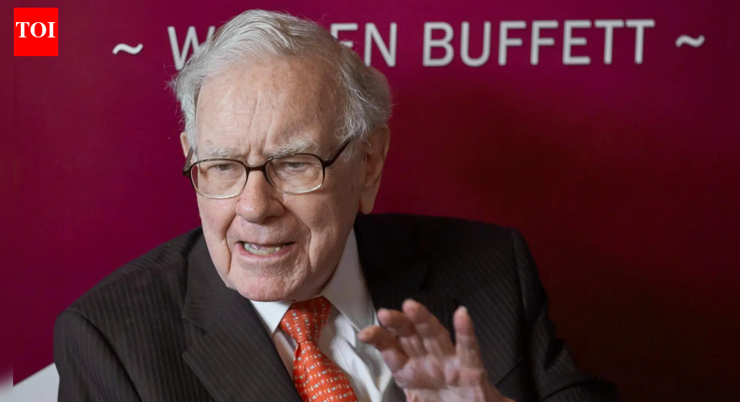 With the legendary Warren Buffett stepping back, Berkshire Hathaway enters a new era