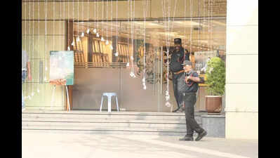 City jewellers step up security after jewellery shop heist
