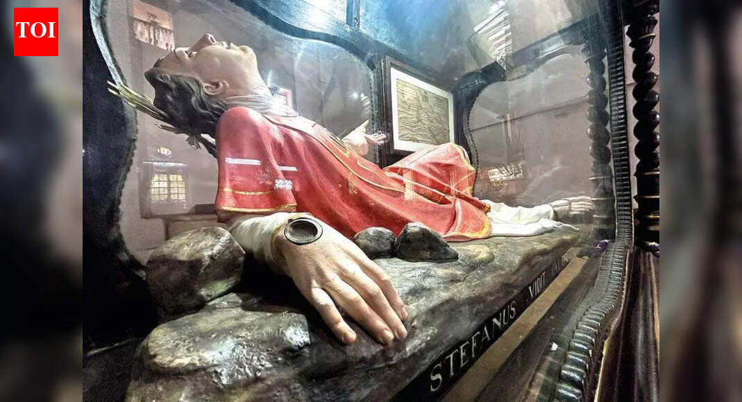 Bone relic of Christianity’s first martyr completes 100 yrs on St Estevam island