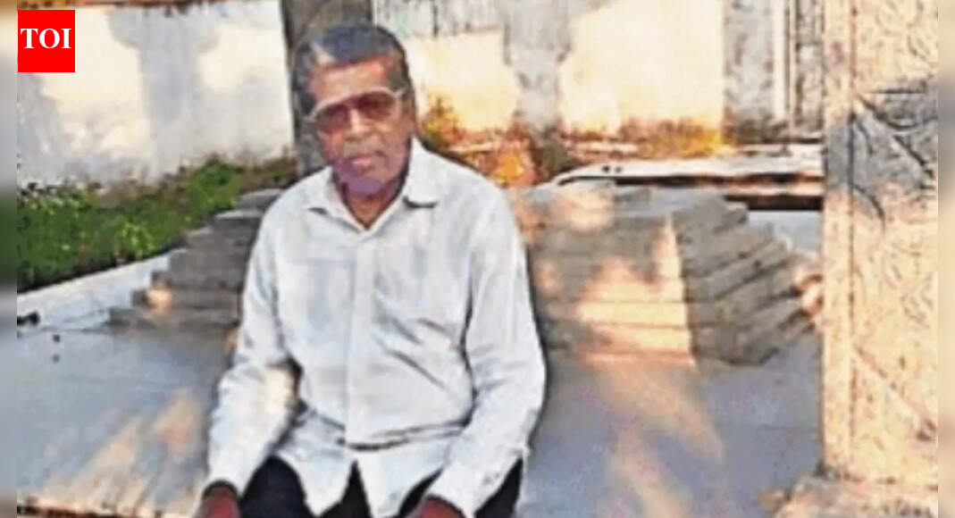 Telangana man digs his grave beside wife’s resting place; calls it 'final home'