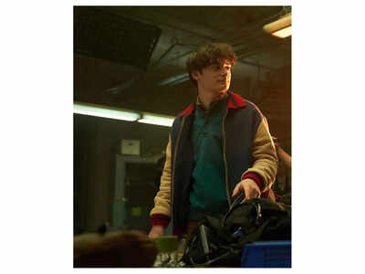 'स्ट्रेंजर थिंग्स' सीजन 5: विल के कमिंग आउट सीन पर नूह श्नैप्प; कहते हैं 