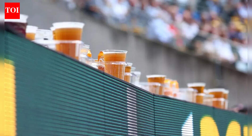 Head hopes to revive post-Ashes drinks tradition; why it broke down in 2023