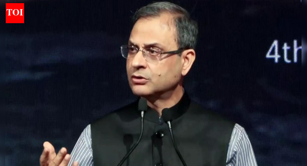 Growth outlook: Indian economy set to post high growth despite global headwinds; RBI flags domestic demand strength