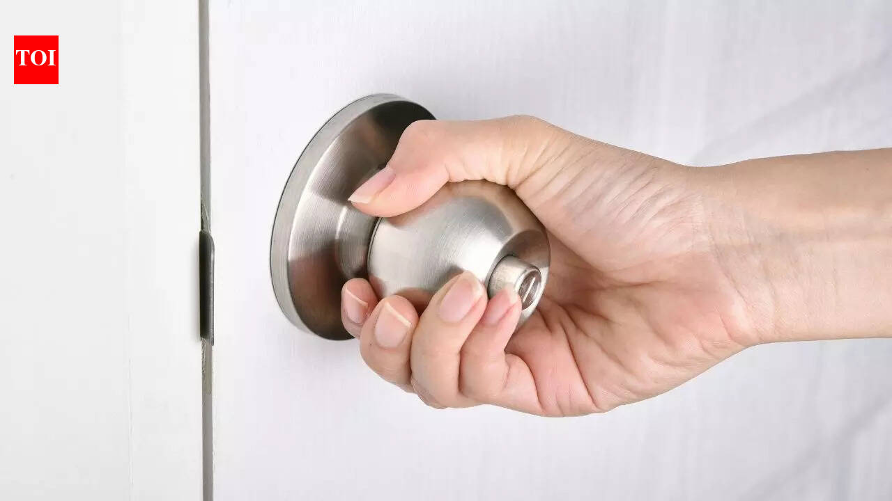 8 objects used in homes that are the dirtiest and how to clean and ...