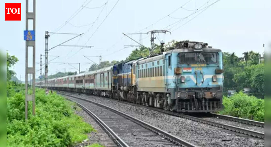 Railways restores traffic operations on Patna-Howrah route