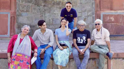 Akshay Kumar's niece Simar Bhatia shares emotional gratitude note for Agastya Nanda, Sriram Raghavan and Ikkis team ahead of her debut, ‘Mann Neevan, Matt Ucchi’