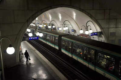 Taking the subway to celebrate 2026? Here are the lines most prone to delays