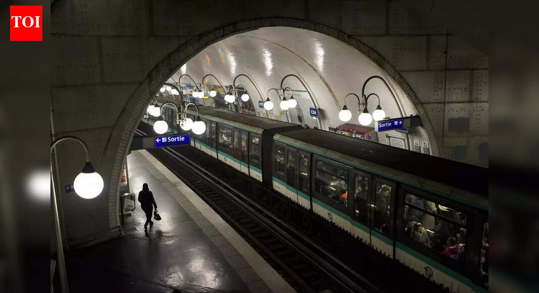 Taking the subway to celebrate 2026? Here are the lines most prone to delays