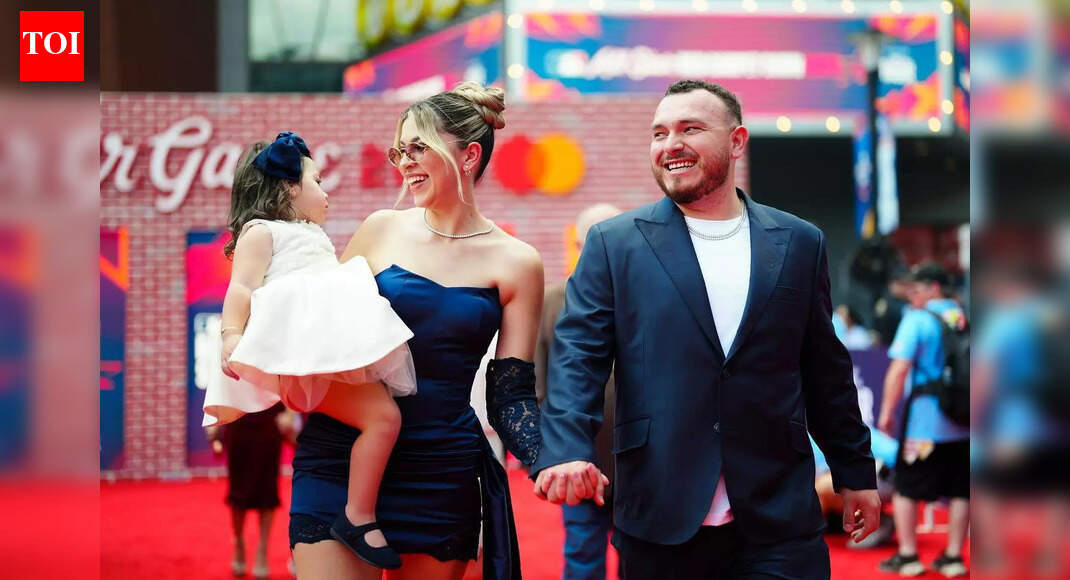 Alejandro Kirk and Sofia Castaneda relationship timeline: Inside the quiet love story behind the Blue Jays catcher