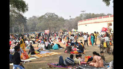 Bokaro residents throng to temples, dams on New Year