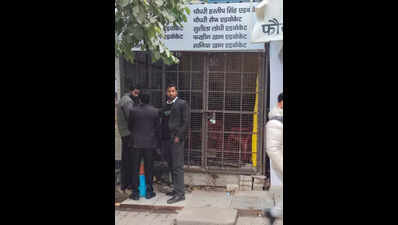 Lawyers occupy plot in Meerut court, threaten self-harm over chamber dispute
