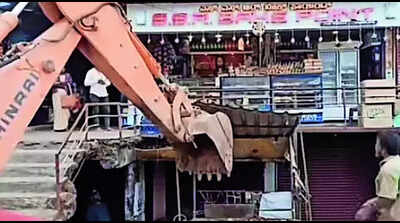 Administration launches monthlong anti-encroachment drive