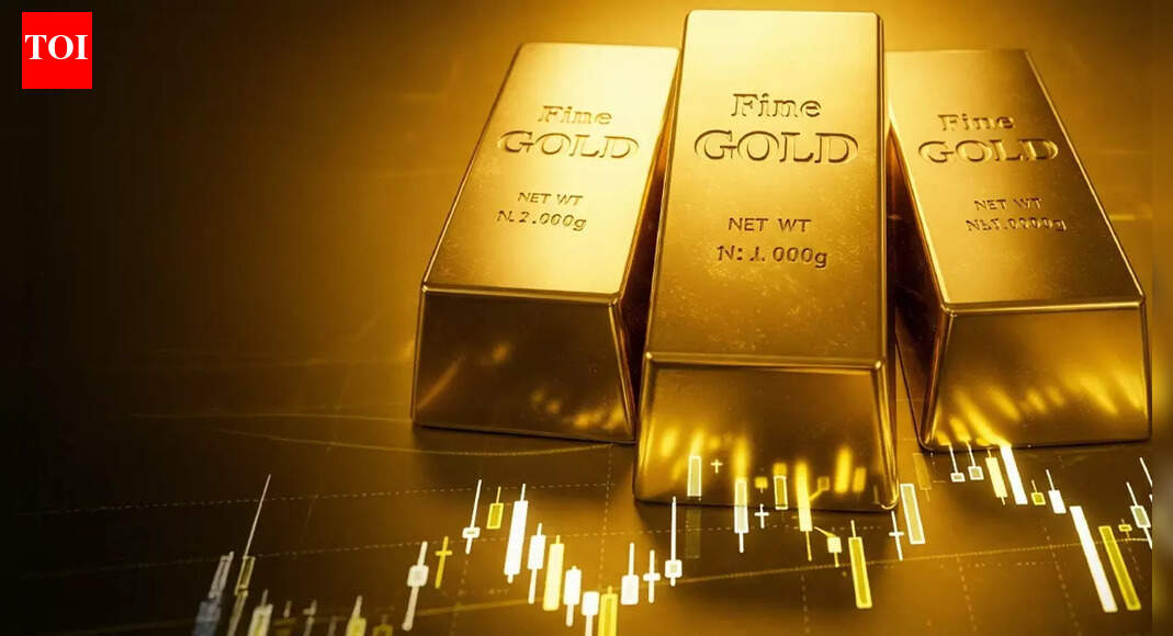 Gold price prediction: What's the gold outlook for January 2, 2025? Why Rs 1,36,000 is an important level