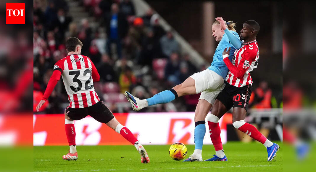 Premier League: Man City stumble, Liverpool held as goal-shy New Year shakes up title race