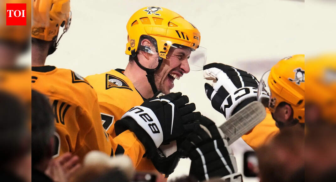 Sidney Crosby honors Nova Scotia legend Lowell MacDonald before Pittsburgh Penguins and Detroit Red Wings game