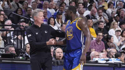  Steve Kerr explains how a simple timeout turned into his sideline clash with Draymond Green
