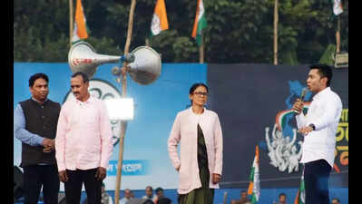 Abhishek walks 3 voters ‘marked dead’ during SIR at Baruipur rally