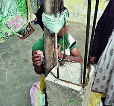 Nagpur parents go to work, chain 12-yr-old 'habitual thief' at home