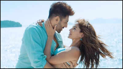 'Tu Meri Main Tera Main Tera Tu Meri' box office collection day 9: Kartik Aaryan's film struggles to reach Rs 31 crore amid competition from Agastya Nanada and Dharmendra's 'Ikkis' and Ranveer Singh's 'Dhuranhar'