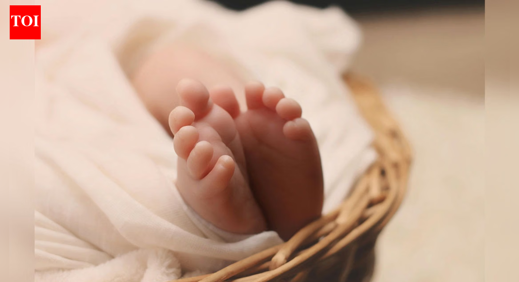 Delhi: 2 women kidnap infant from hospital to settle grudge; arrested, baby rescued