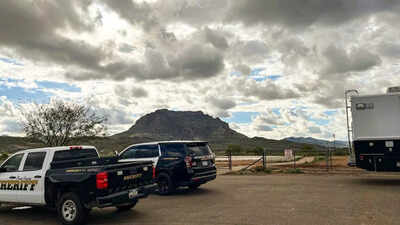 Helicopter crashes in remote Arizona mountains; four killed