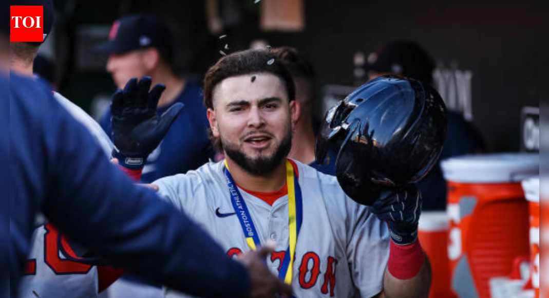 Wilyer Abreu and Kelly Valera combined net worth: Career earnings, contracts, brand deals, endorsements, and more