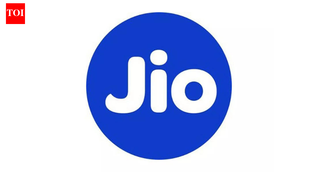 Jio dominates November subscriber count with 1.2m additions; extends lead over Airtel