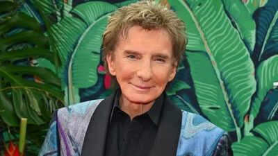 'Copacabana' singer Barry Manilow shares encouraging health update amid lung cancer battle: 'Better today'