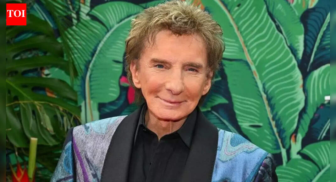 'Copacabana' singer Barry Manilow shares encouraging health update amid lung cancer battle: 'Better today'