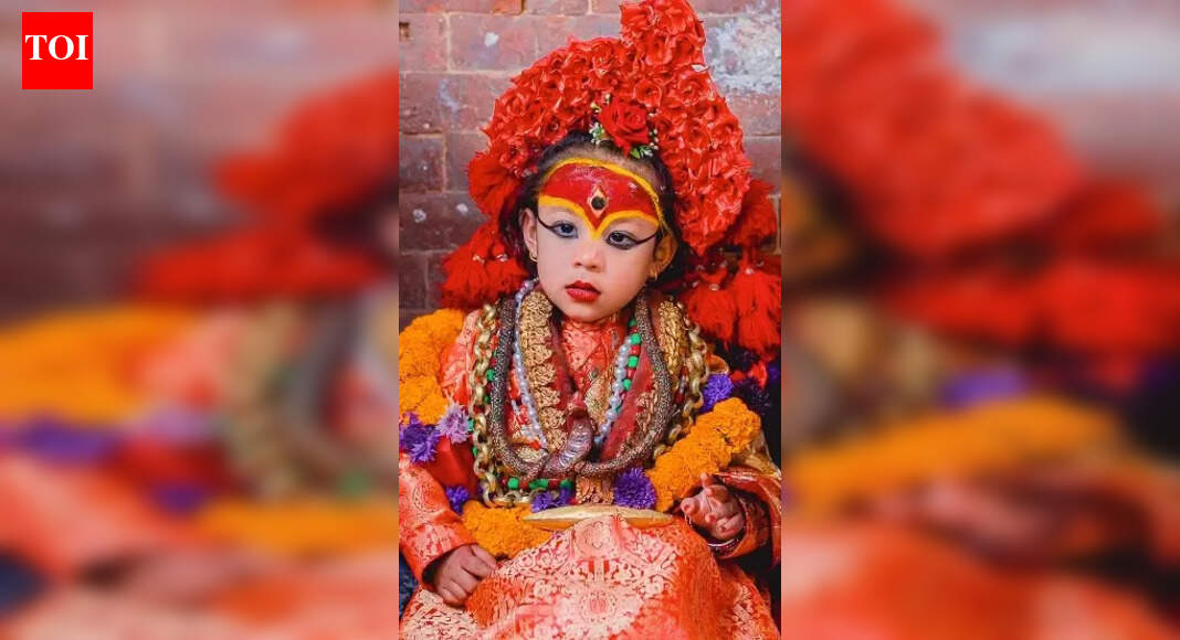 'Heeramandi' actress Manisha Koirala seeks blessings at Kumari Temple, prays for peace and harmony