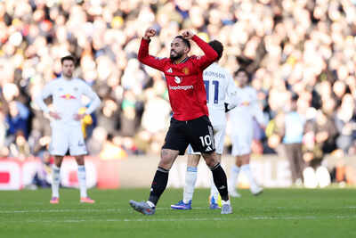 Premier League: Matheus Cunha rescues point for Manchester United in 1-1 draw at Leeds