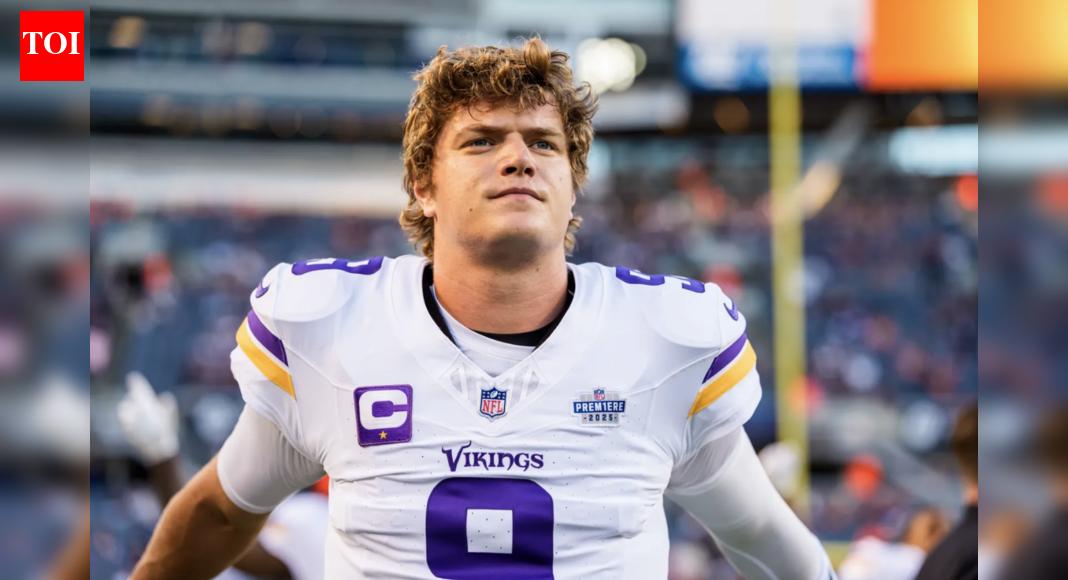 Vikings’ J.J. McCarthy injury update: Listed questionable to return following right-hand injury vs. Packers