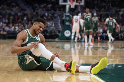 Is Giannis Antetokounmpo playing tonight vs the Sacramento Kings? Latest update on the Milwaukee Bucks star's injury report (January 4, 2026)
