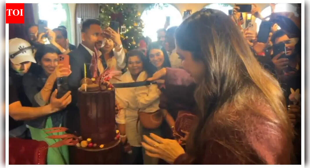 Deepika Padukone celebrates birthday with fans; cuts cake to 'Om Shanti Om' song 'Ankhon Mein Teri' - WATCH