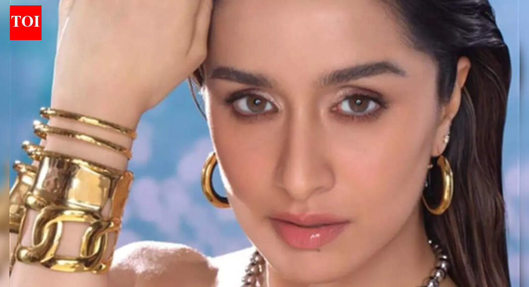 Shraddha Kapoor to wrap shooting for Laxman Utekar's 'Eetha' by March and commence 'Naagin' in April - Reports