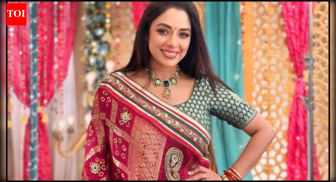 ‘Anupamaa’ January 4 written update: Anupama and the chawl bid Bharti farewell; Diwakar’s re-entry shocks everyone