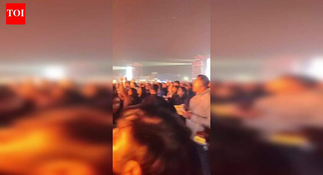 Glimpses from AP Dhillon concert in Kolkata