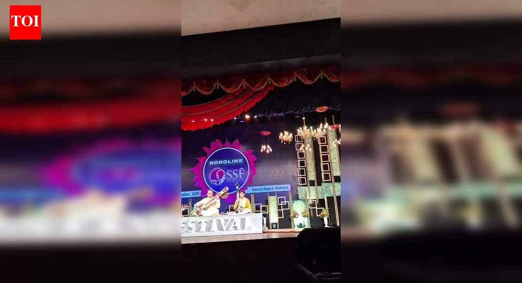 Glimpses from a musical night in the city