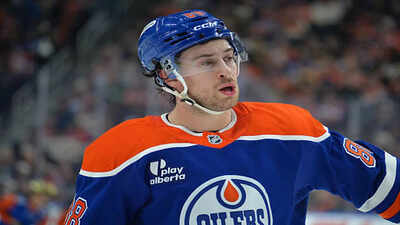 Andrew Mangiapane trade rumors: Anaheim Ducks among teams showing interest amid Oilers struggles, Elliotte Friedman reveals