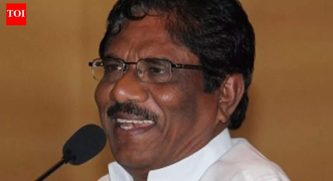 Bharathiraja health update: Hospital management issues new clarification as stars continue to visit 84-year old veteran filmmaker - Reports