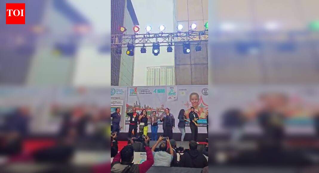 Indian badminton player Saina Nehwal was spotted in Kolkata