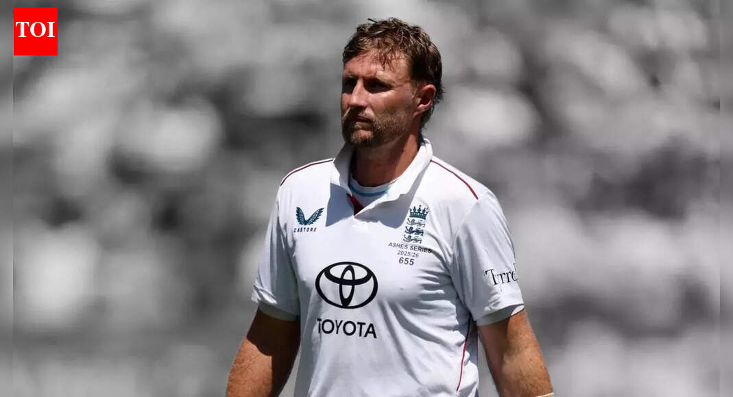 'Not playing to survive': Joe Root defends Smith after poor dismissal