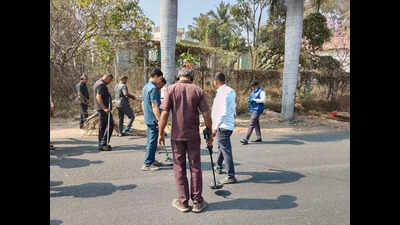 FSL and bomb disposal team probe banner riot incident in Ballari